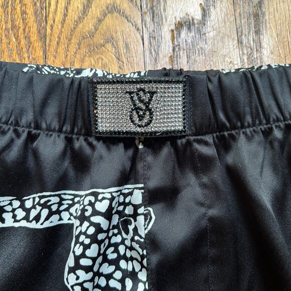 Victoria's Secret Satin Shine Patch Black Leopard Bling Shorts Boxer Pajama SM - Picture 4 of 10